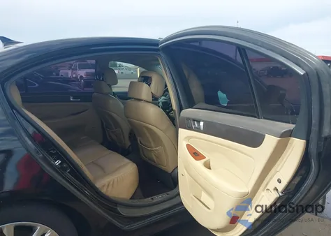 2012 Hyundai Genesis 4.6 z USA, uszkodzony, nr VIN KMHGC4DF4CU166929